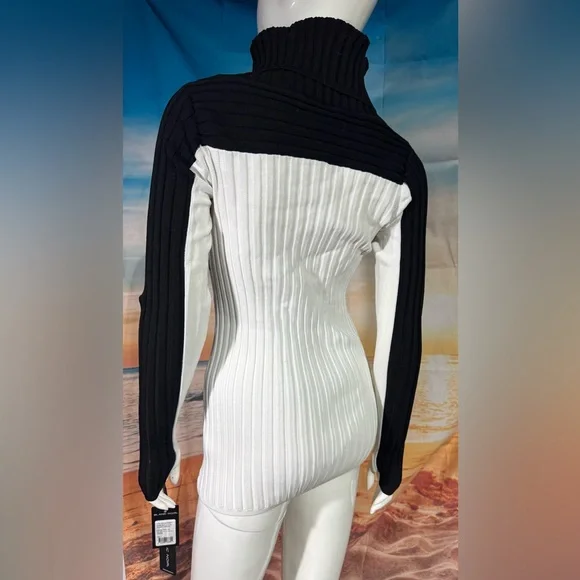 Blanc Noir Ribbed Sweater - Picture 8 of 8